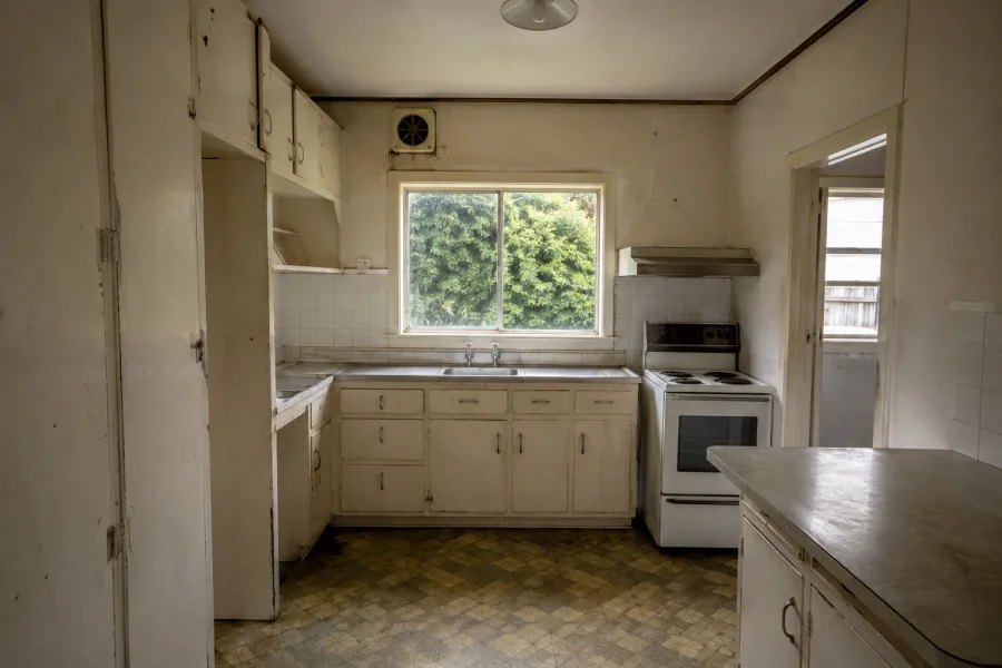Kitchen before renovation